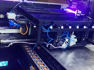 液晶封边胶水固化
